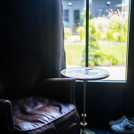 Lilybloom Hotel 4*